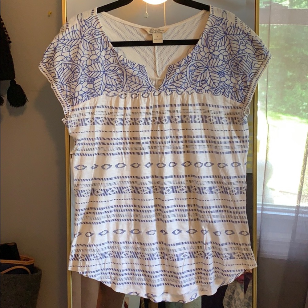 Lucky Brand blue shirt sleeve shirt!